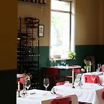 Cafe Modern